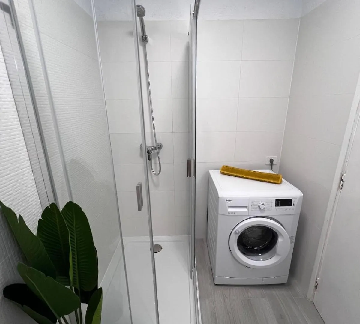 Lemon Beach Tenerife Holiday Apartment Las Americas Адехе